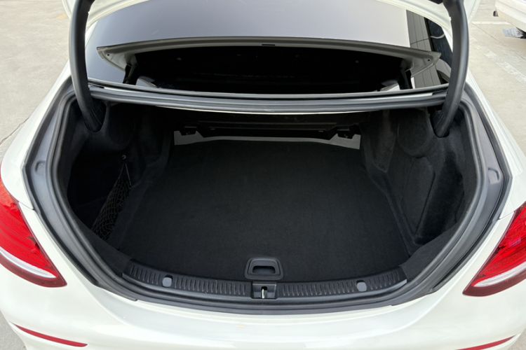 Used Mercedes-Benz E-Class 2018 Facelift E 200 L Sport Edition
