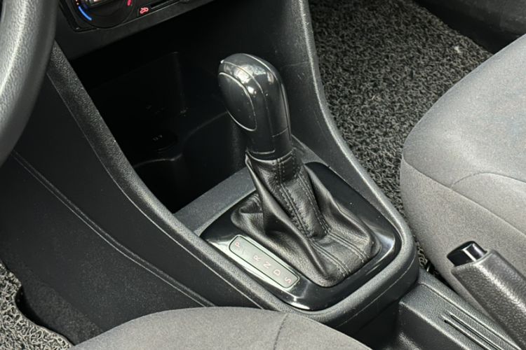 Used Volkswagen Santana 2015 Haval H6 1.6L Automatic Luxury Model