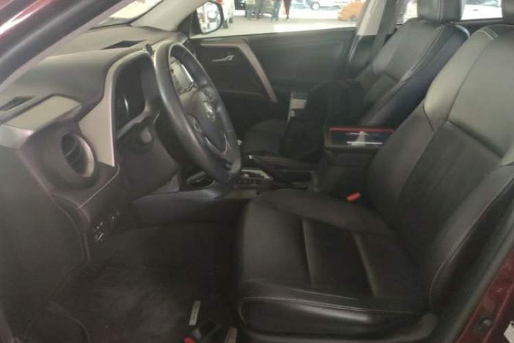 Used Toyota RAV4 2016 2.0L CVT Two-Wheel Drive Smart Edition China V Standard
