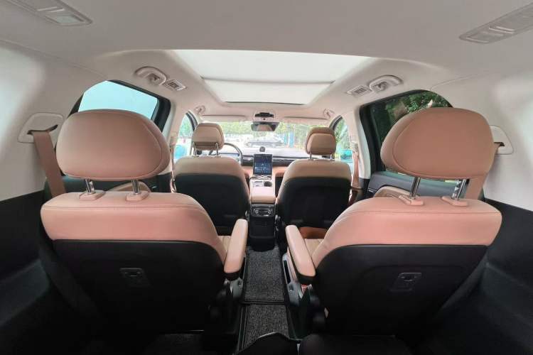 Used Nio ES8 2018 355 km Base Version 6-Seater Edition
