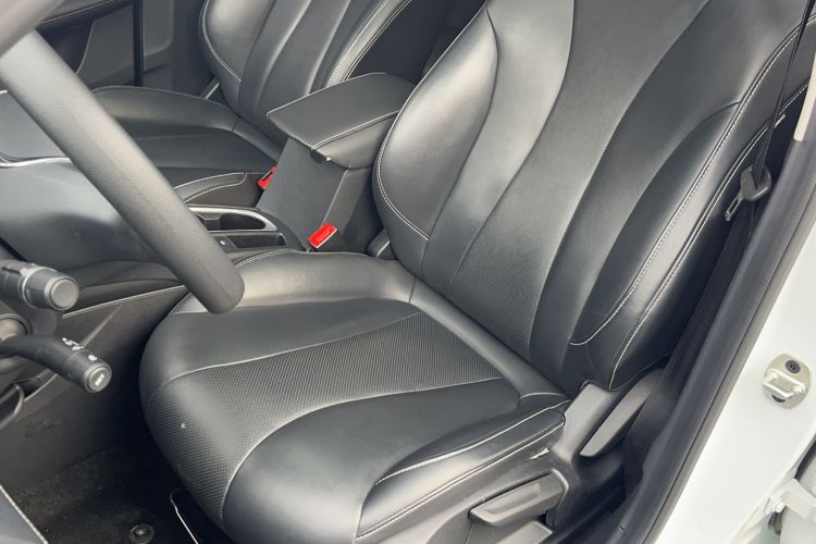 Used Roewe i5 2020 1.5L Automatic 4G Connect Luxury Flagship Edition