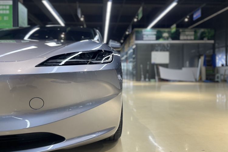 Used Tesla Model 3 2025 Rear-Wheel-Drive Version
