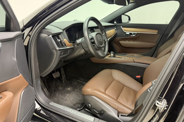 Used Volvo S90 2021 B5 Zhiyi Luxury Edition
