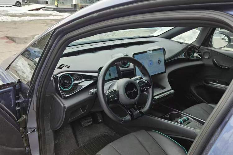 Used BYD Dolphin 2023 420 km Fashion Edition
