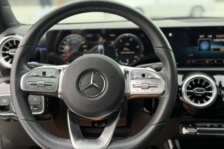 Used Mercedes-Benz A-Class 2022 A 200 L Sport Sedan Fashion Model
