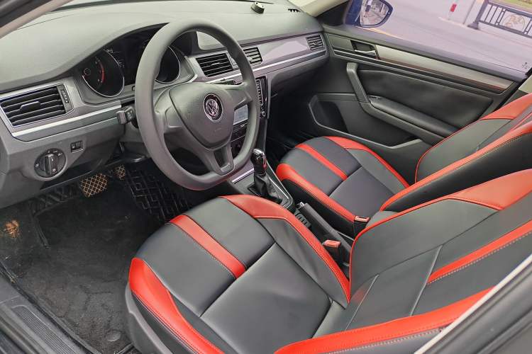 Used Volkswagen Bora 2016 1.6L Automatic Fashion Model
