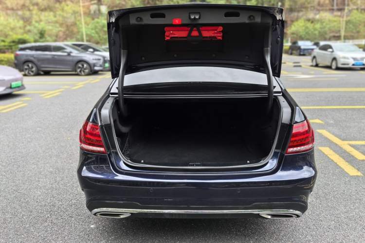 Used Mercedes-Benz E-Class 2015 E 260 L Sport Luxury Model
