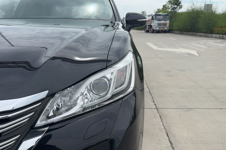 Used Toyota Crown 2015 2.0T Fashion Edition
