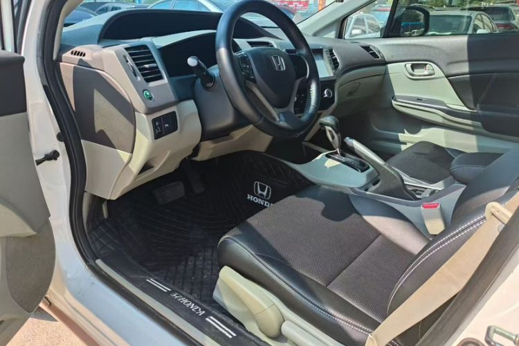 Used Honda Civic 2013 10th Anniversary 1.8L Automatic Comfort Version
