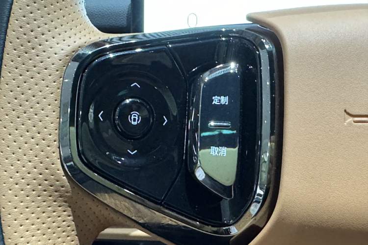 Used  Galaxy 8 2025 130km EM-i Flagship Edition
