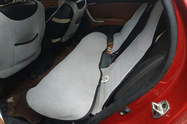 Used  Refine S3 2014 1.5L Manual Luxury Smart Model