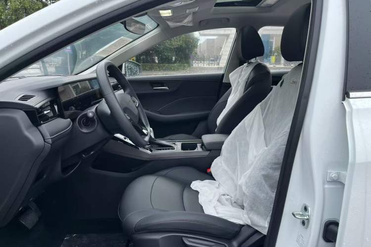 Used Roewe i5 2023 1.5L CVT Luxury Edition
