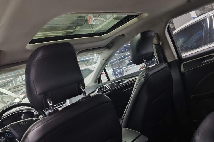 Used Ford Mondeo 2013 2.0L GTDi 200 Fashion Edition
