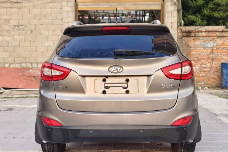 Used Hyundai ix35 2015 2.0L Automatic 2WD Smart Version China V Standard
