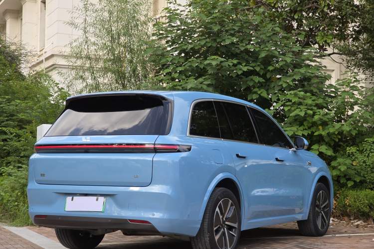 Used Li Auto L8 2024 PRO Model
