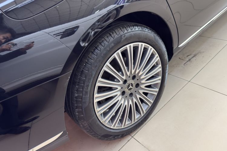 Used Mercedes-Benz E-Class 2022 Second Facelift E 300 L Fashion Edition