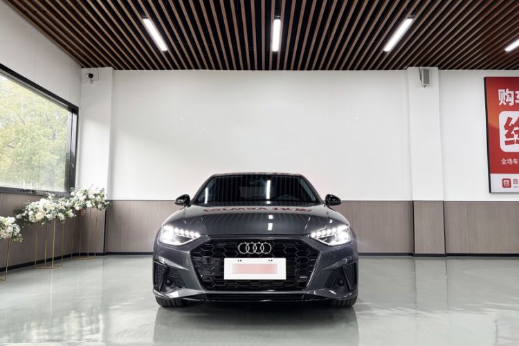 Used Audi A4L 2022 40 TFSI Luxury Dynamic Model