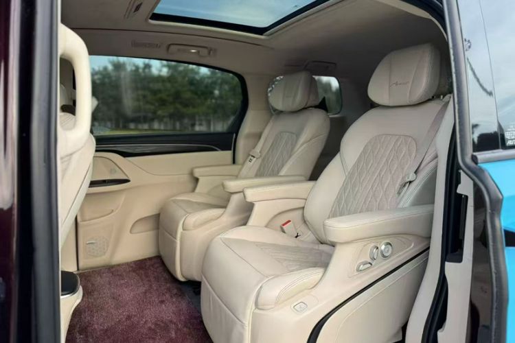 Used Buick GL8 2020 Avenir Avia Six-Seat Deluxe Edition
