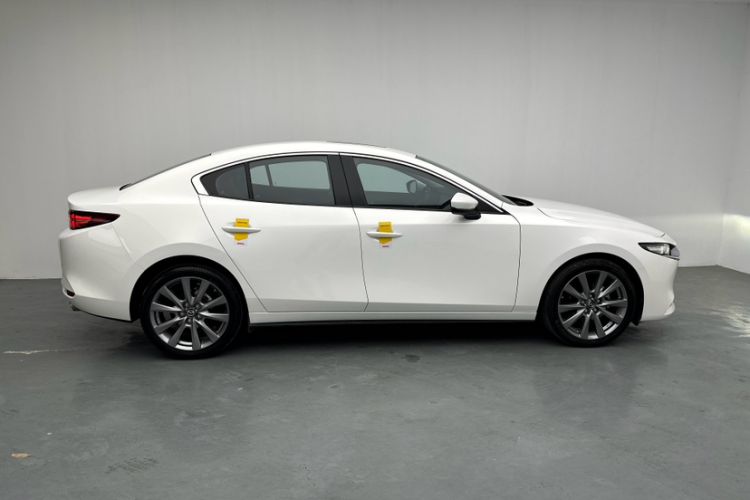 Used Mazda Mazda 3 Axela 2023 2.0L Automatic ZhiZhen Edition
