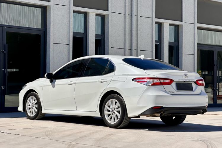 Used Toyota Camry 2022 2.0GVP Premier Edition
