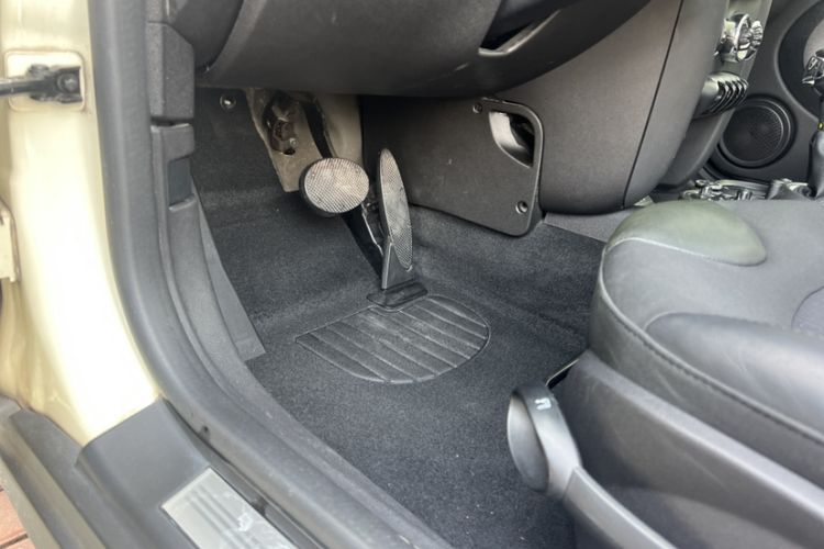 Used  MINI 2011 1.6L COOPER Fun
