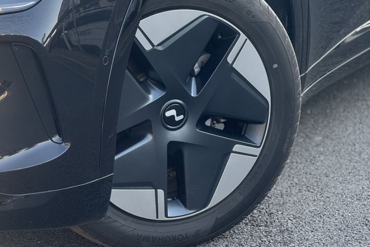 Used ONVO L60 2024 60 kWh Rear-Drive Version
