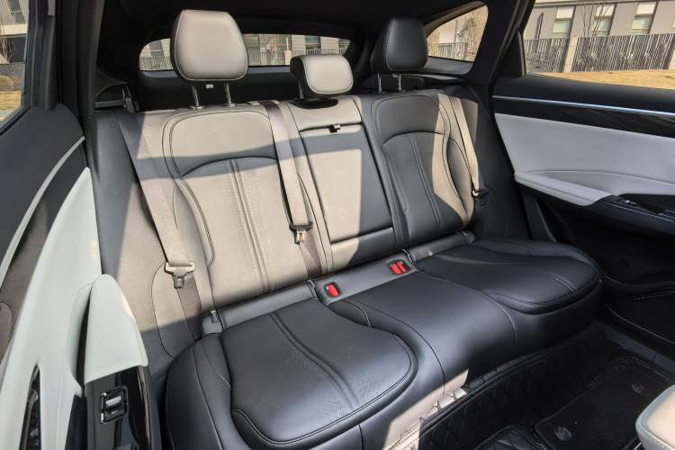 Used  L7 2023 1.5T 115 km PLUS