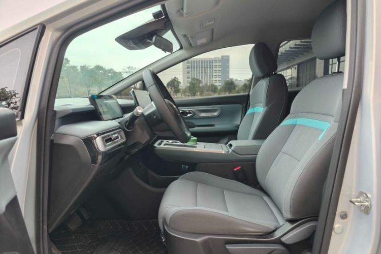 Used AION Y 2023 Younger