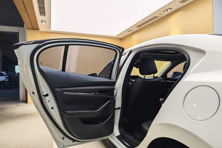 Used Mazda Mazda 3 Axela 2021 2.0L Automatic Zhiya Edition