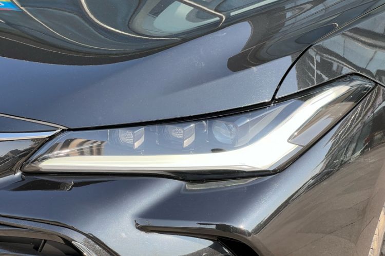 Used Toyota Avalon 2023 Dual-Engine 2.5L Luxury Edition