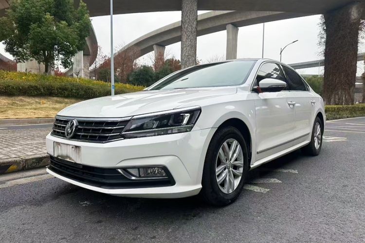 Used Volkswagen Passat 2016 330TSI DSG Luxury Edition