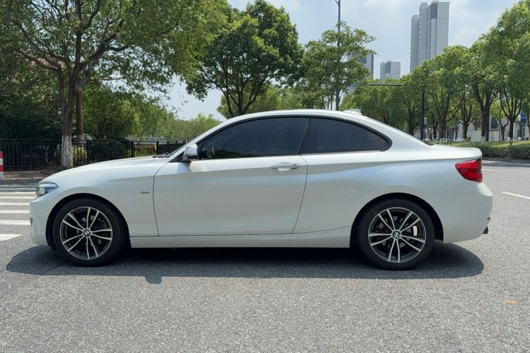 Used BMW 2 Series 2018 220i Sport Design Package
