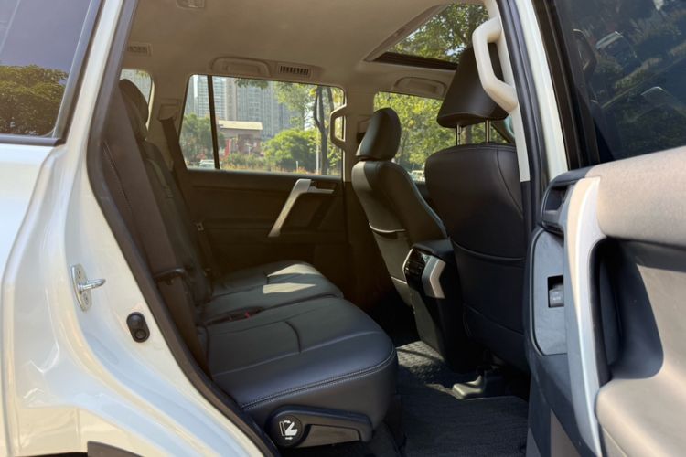 Used Toyota Prado 2018 3.5L Automatic TX
