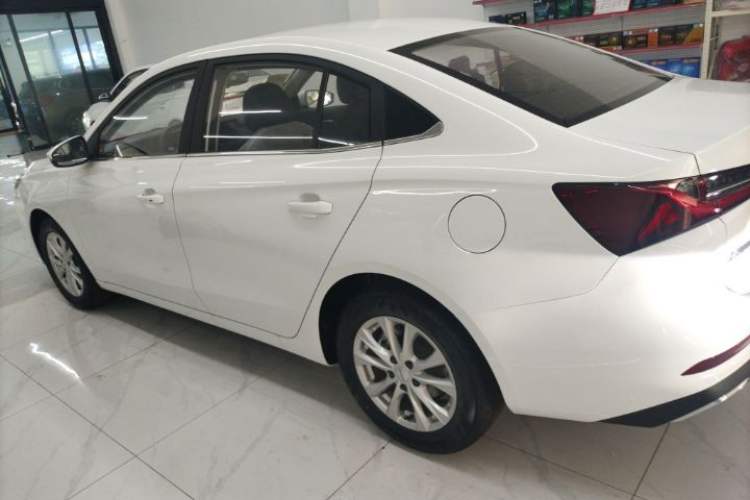 Used Roewe i5 2023 1.5L CVT Luxury Edition
