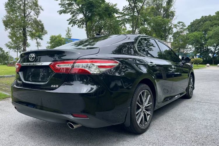 Used Toyota Camry 2021 2.5G Luxury Edition
