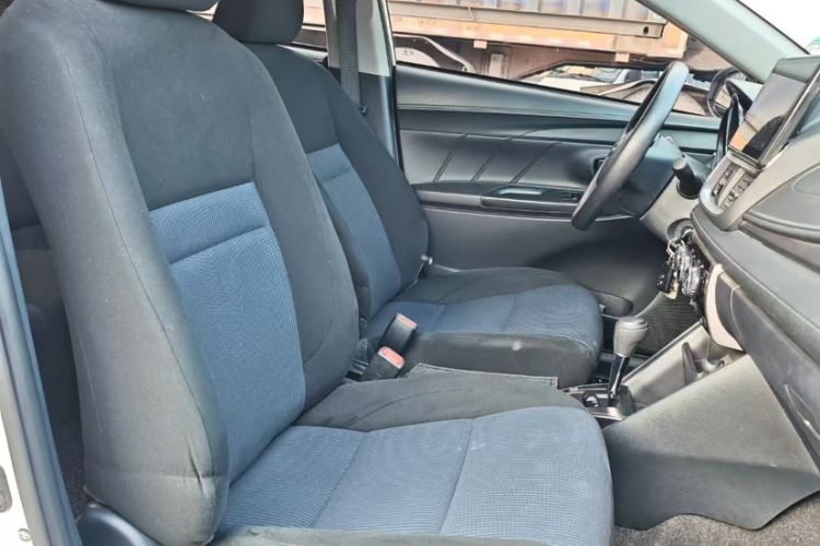 Used Toyota YARiS L 2021 1.5L CVT Leading Edition
