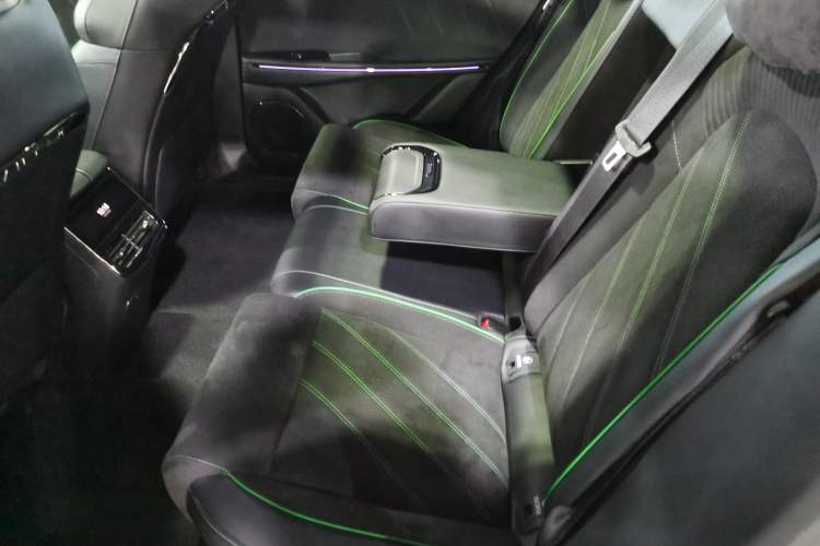 Used VOYAH FREE 2025 318 318 km Rear-Drive Touring Edition
