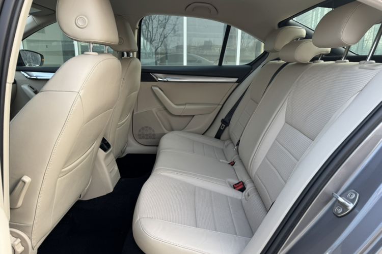 Used Skoda Octavia 2015 1.6L Automatic Yijie Edition
