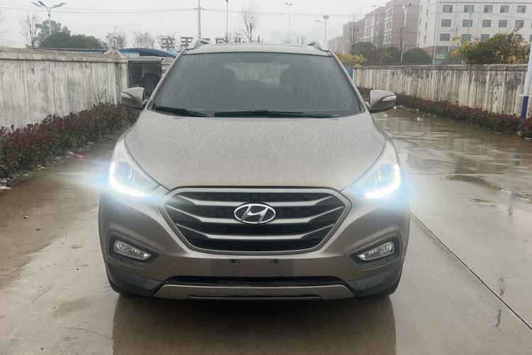 Used Hyundai ix35 2013 2.0L Automatic Two-Wheel Drive Smart GLS China IV Standard