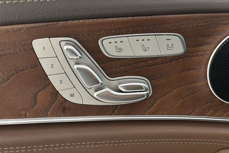 Used Mercedes-Benz E-Class 2019 Facelifted E 300 L Stylish Version
