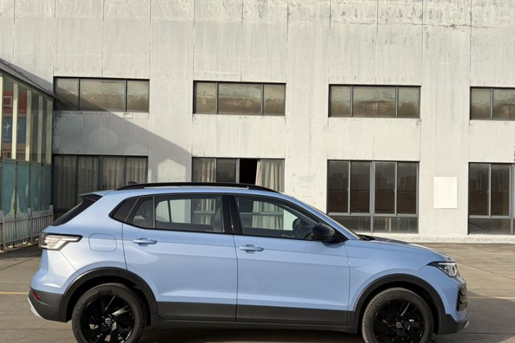 Used Volkswagen Tharu 2025 NewRui 300TSI Prestige Edition
