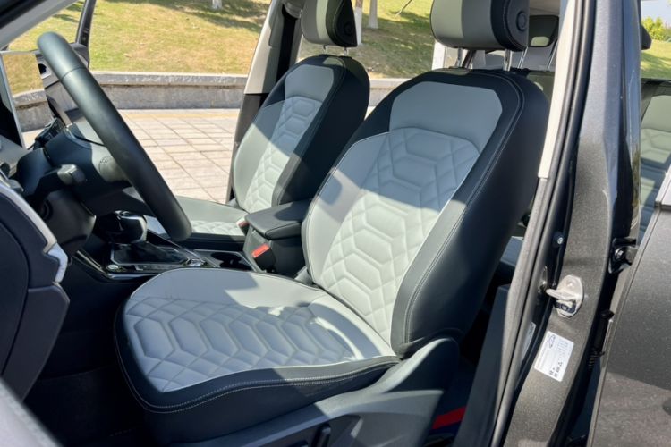 Used Volkswagen Tayron 2023 330TSI Two-Wheel-Drive R-Line High-Energy Version
