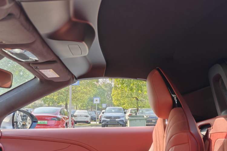 Used MG Cyberster 2024 501km Charming & Heartwarming Edition