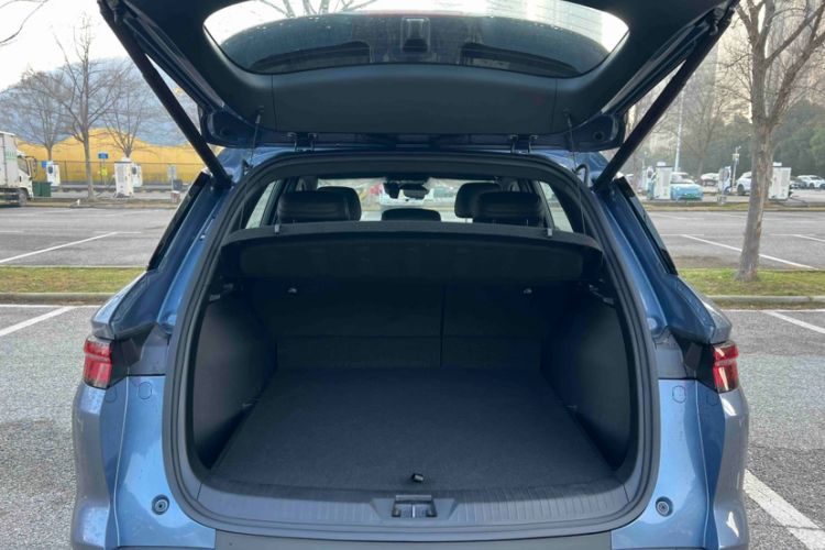 Used BYD Song Pro New Energy 2025 2nd Generation Intelligent Driving Version DM-i 75KM Overachiever Trim
