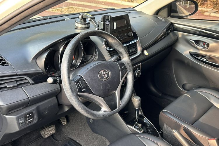 Used Toyota YARiS L 2022 X-Trail 1.5L CVT Luxury PLUS Edition