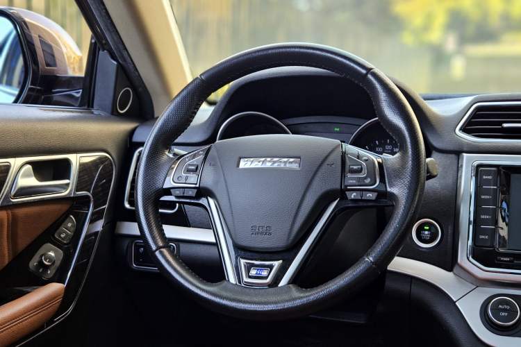 Used Haval H6 Coupe 2015 Blue Label 2.0T Automatic Two-Wheel Drive Prestige Model