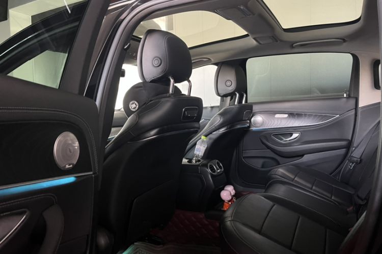 Used Mercedes-Benz E-Class 2019 E 300 L Sporty and Stylish Model
