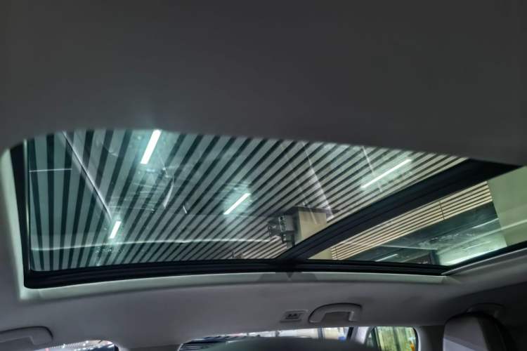 Used Volkswagen Viloran 2024 330TSI Luxury Edition
