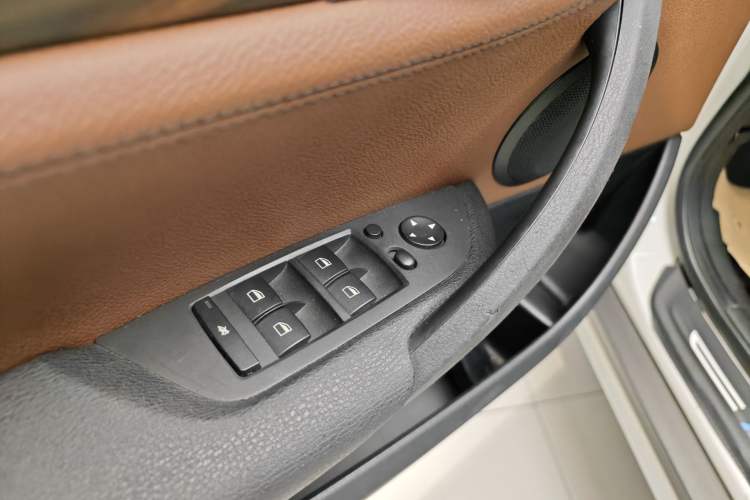 Used BMW X1 2014 xDrive20i X Design Package
