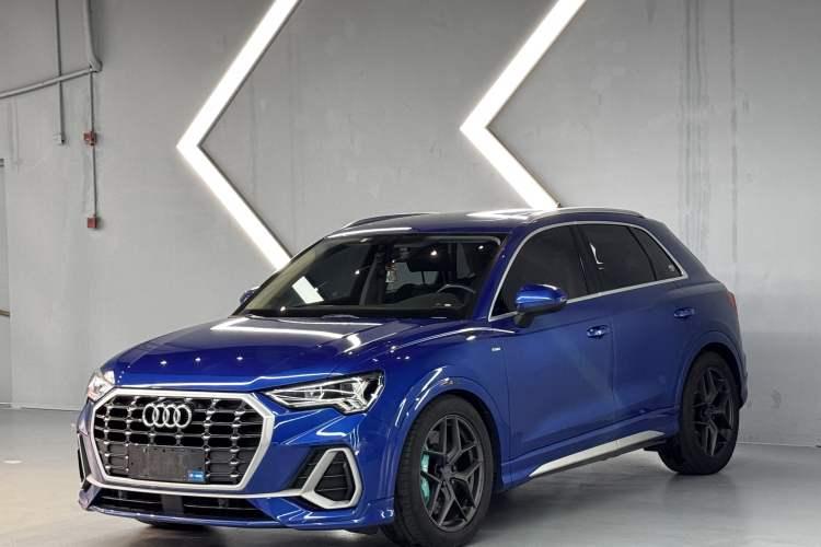 Used Audi Q3 2020 35 TFSI Fashion Dynamic Model
